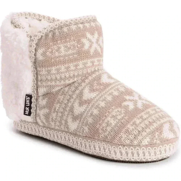 Original Muk Luks large, fuzzy booties, size 9/10, woman’s shoes, slippers - Picture 1 of 7